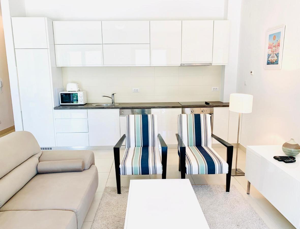 Lavender Bay Apartment C32 Дони-Моринь Экстерьер фото